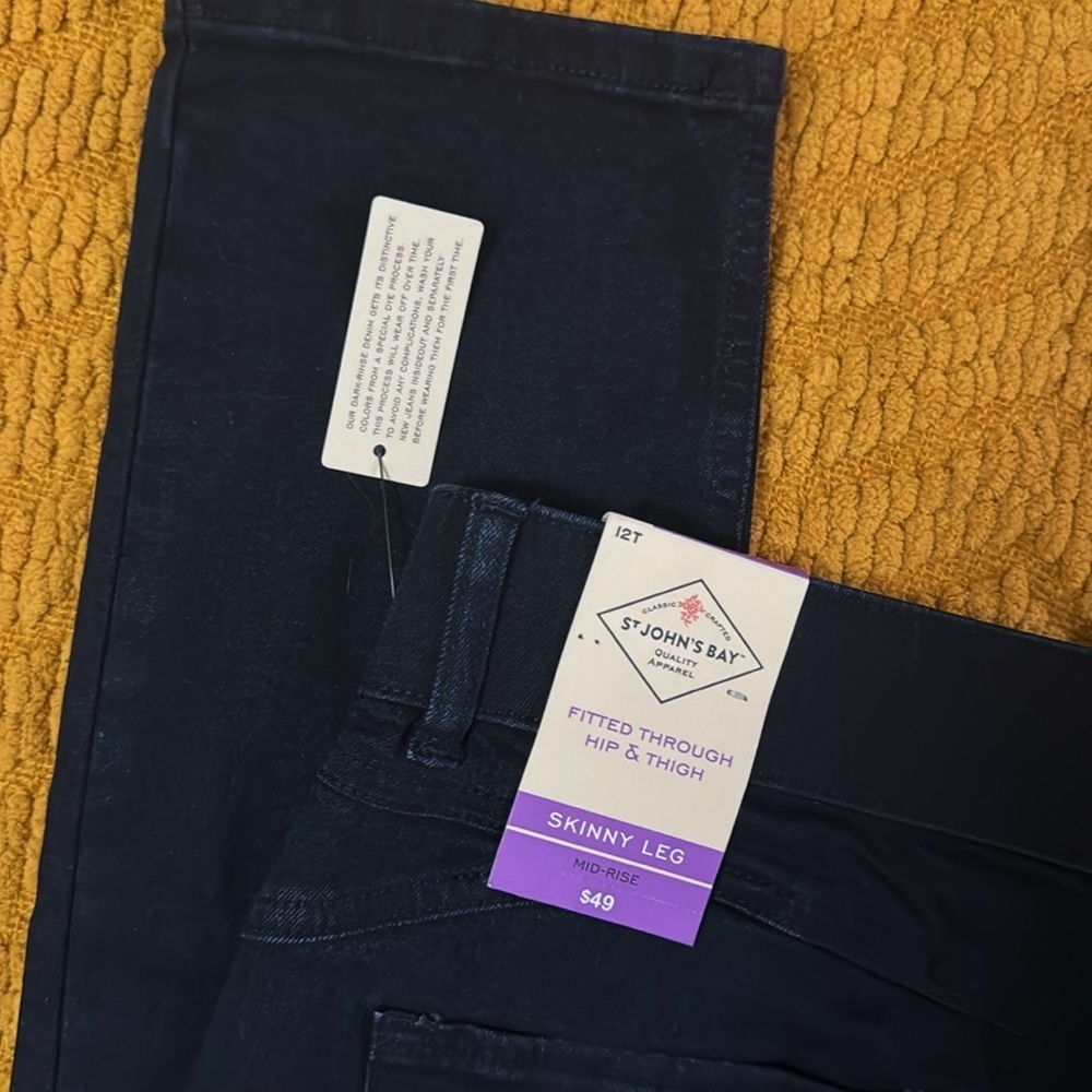 Women’s St John’s Bay Skinny Leg Jeans - Picture 4 of 4